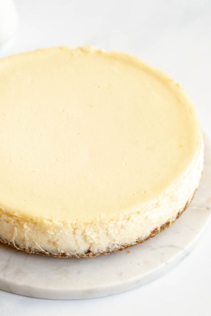 Cheesecake on a platter.