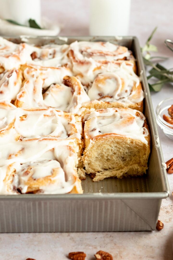 Apple Cinnamon Rolls With Apple Pie Filling Rich And Delish