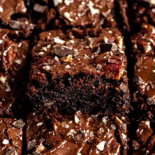 Close up shot of sliced turtle brownies.