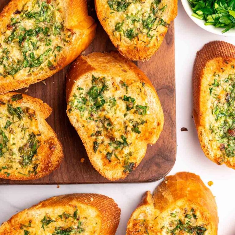 Air Fryer Garlic Bread (10Minute Recipe) Rich And Delish