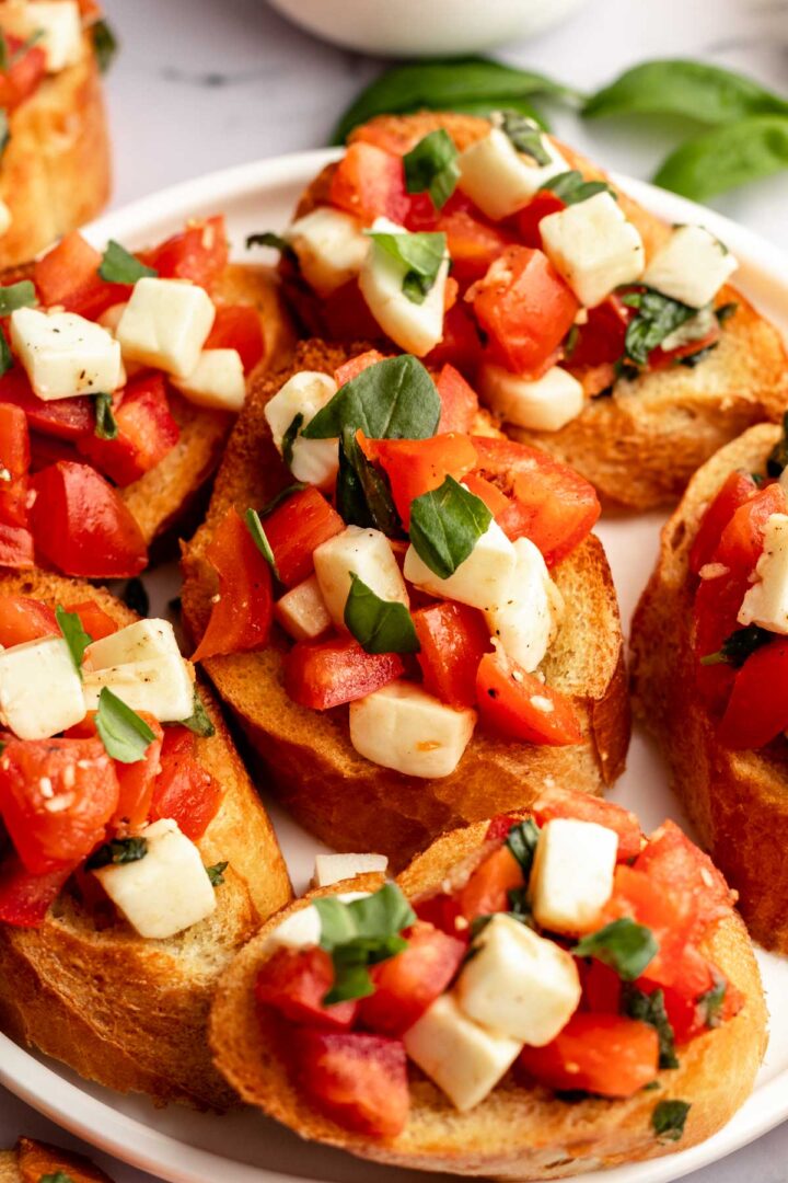 Bruschetta With Mozzarella (10-minute recipe) - Rich And Delish