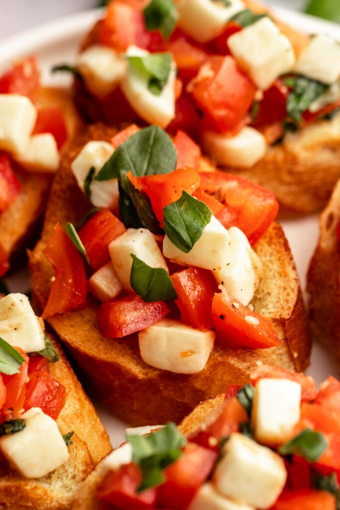 Bruschetta With Mozzarella (10-minute recipe) - Rich And Delish