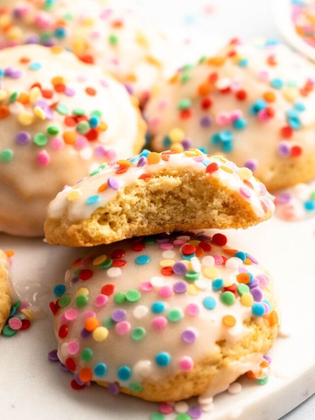 Soft Italian Easter Cookies Rich And Delish
