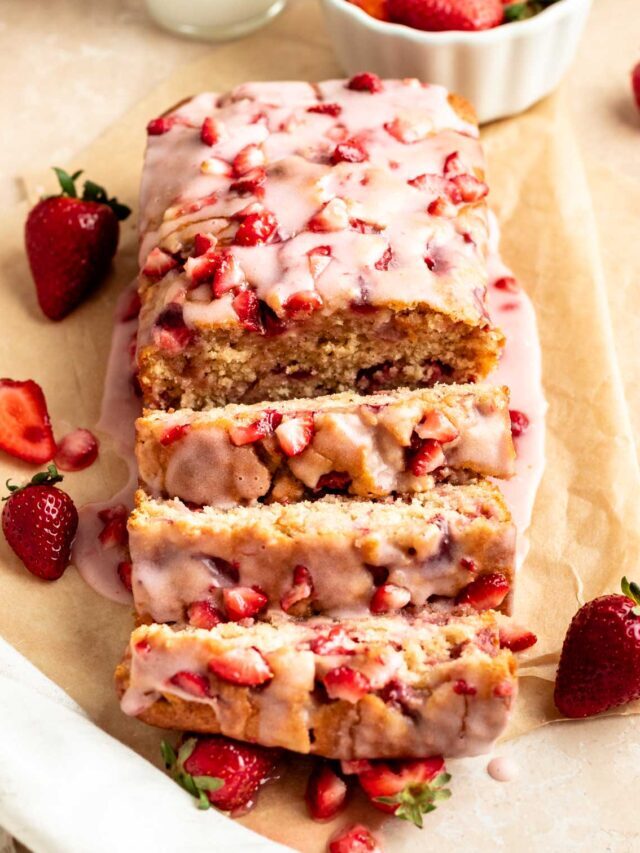 Moist Strawberry Bread (One Bowl)