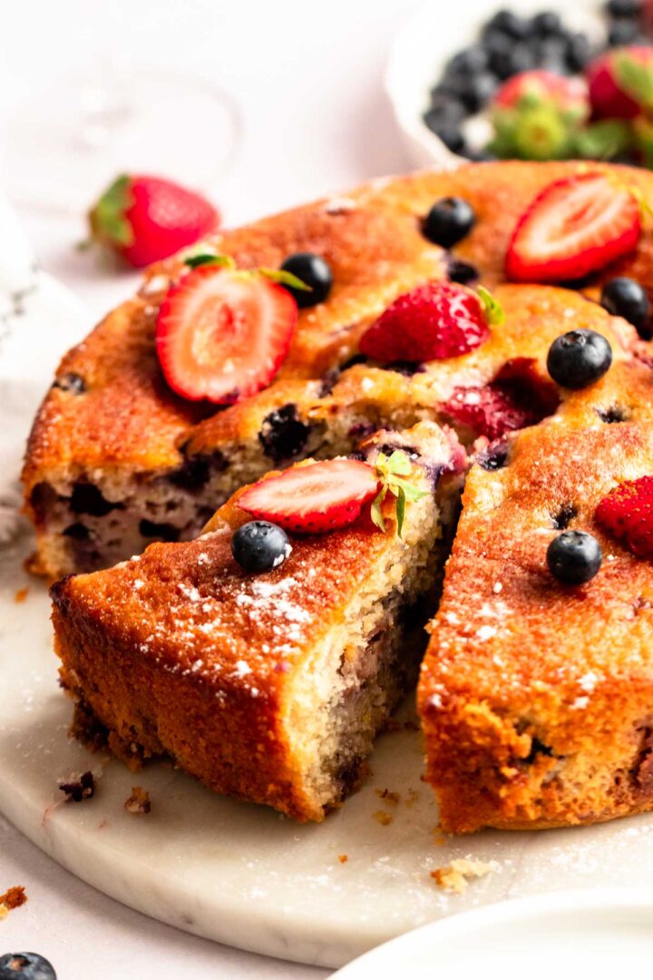 Easy Moist Mixed Berry Cake (One Bowl) Rich And Delish