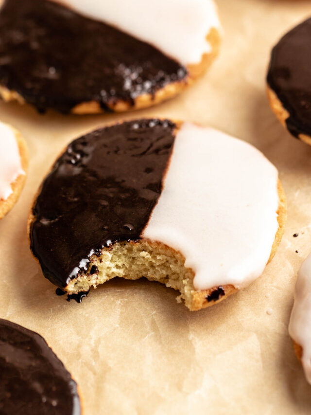 Vanilla Half Moon Cookies (Bakery Style)