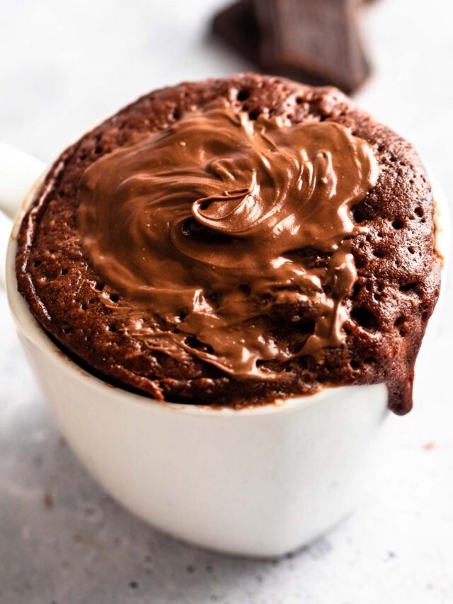 3 Ingredient Mug Cake (1 Minute Cake)
