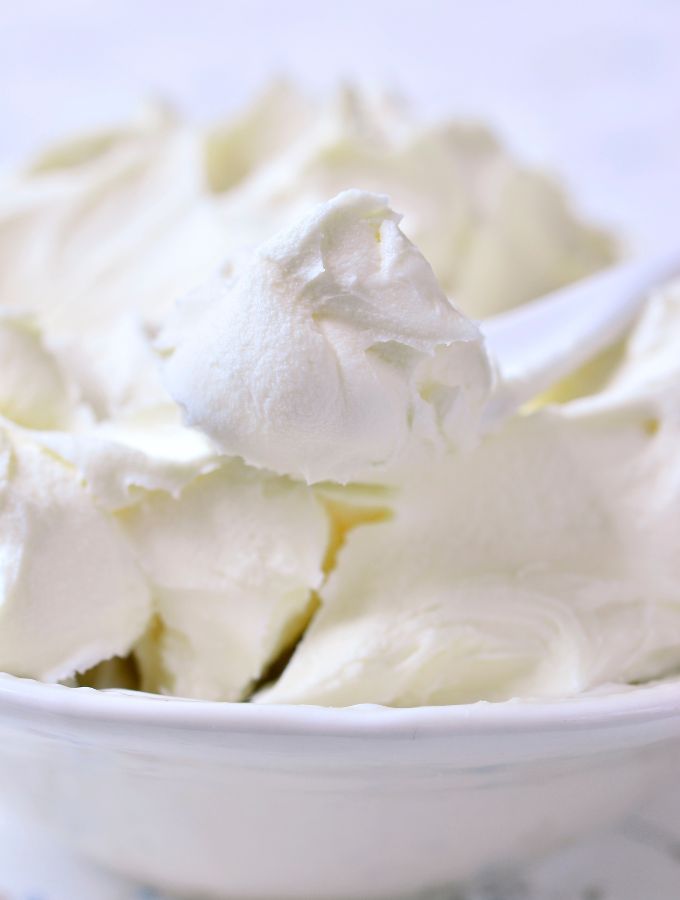 A bowl filled with vegan mascarpone cheese.